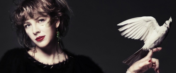 Niki & The Dove adelantan su álbum debut con el grandilocuente Tomorrow + portada + tracklist