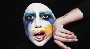 El viaje ochentero y oscuro de Lady Gaga: escucha Venus